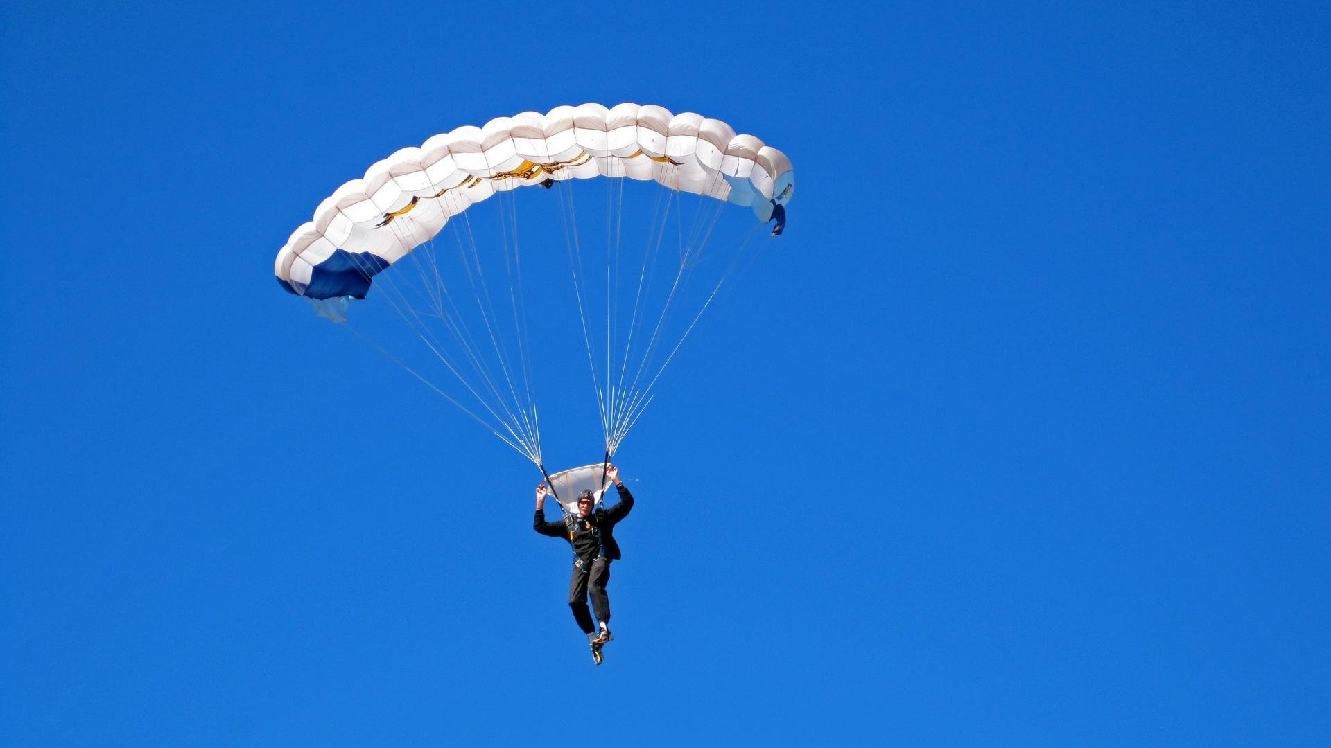 阿根廷守门员再现神级扑救，阿根廷守门员再现神级扑救的是谁